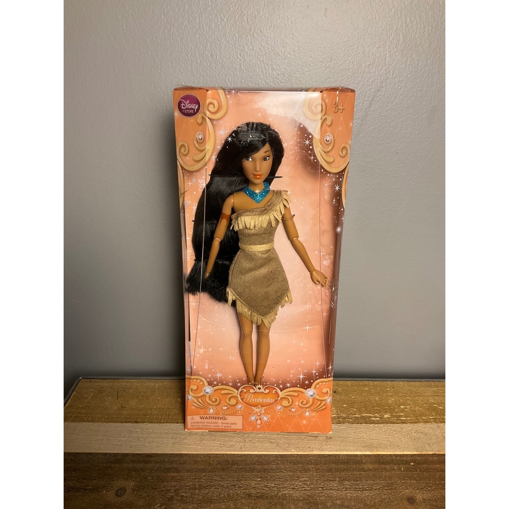 Disney Store Pocahontas Classic Doll 12 inch Disney Princess NIB